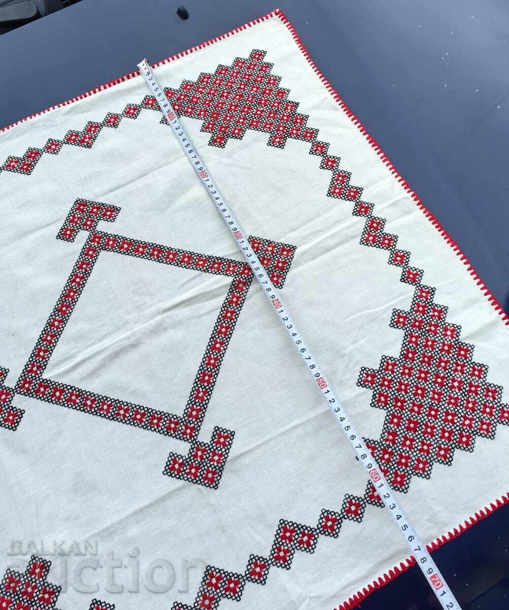 СТАРО БРОДИРАНО КАРЕ ПОКРИВКА БРОДЕРИЯ - 6