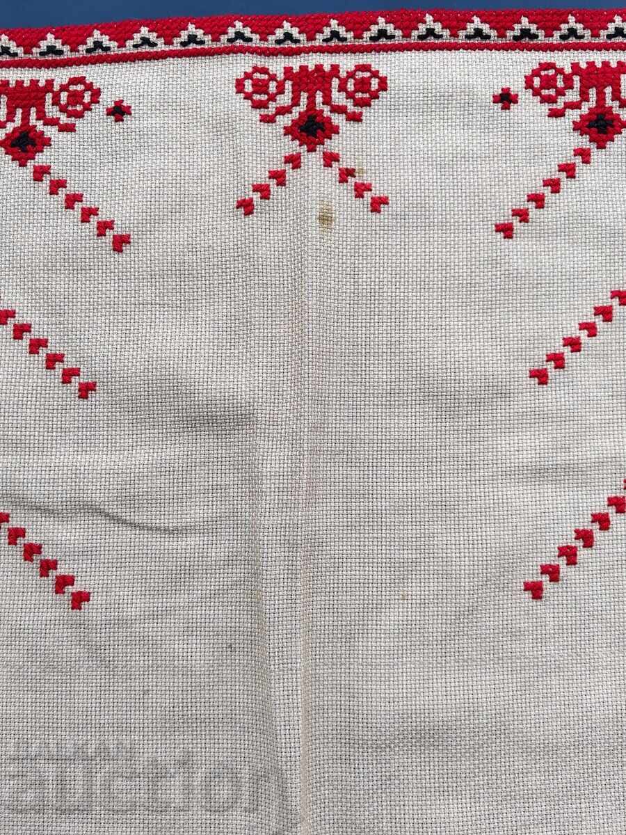 Доставка на СТАРО БРОДИРАНО КАРЕ ПОКРИВКА БРОДЕРИЯ