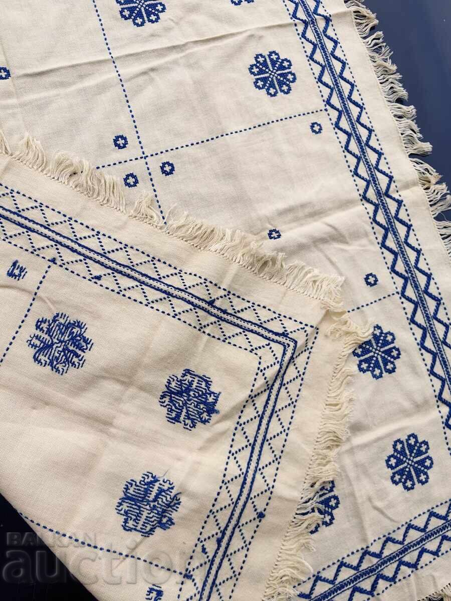 СТАРО БРОДИРАНО КАРЕ ПОКРИВКА БРОДЕРИЯ - 7 СТАРО БРОДИРАНО КАРЕ ПОКРИВКА БРОДЕРИЯ - 7