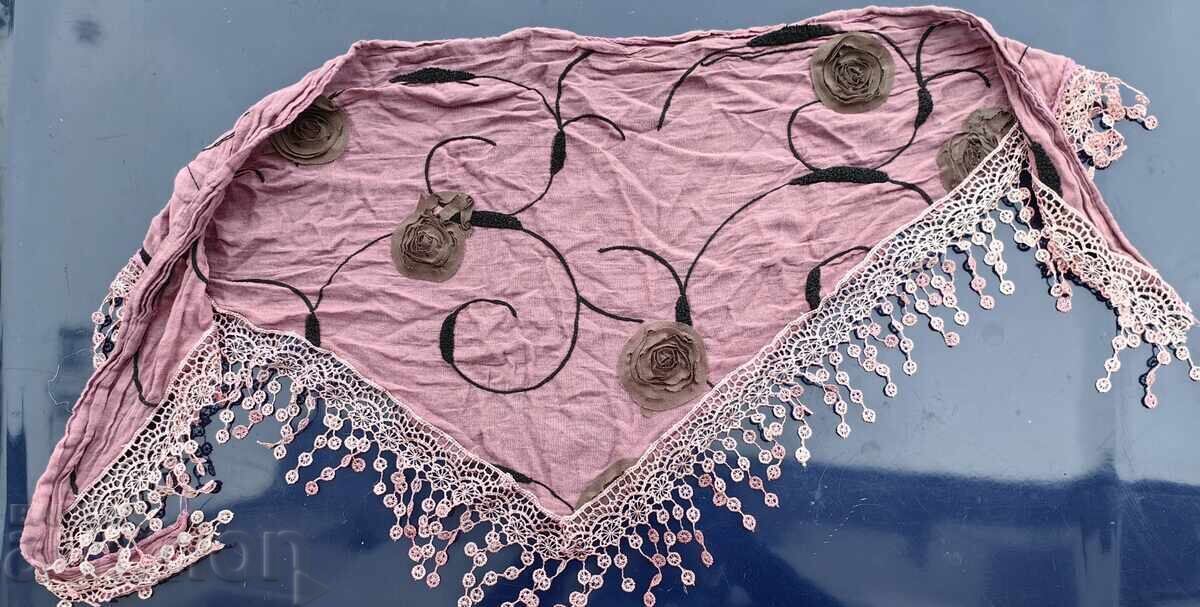 EȘARFĂ VECHE, BRODERIE CU FLORI, TRANDAFIRI EȘARFĂ VECHE, BRODERIE CU FLORI, TRANDAFIRI