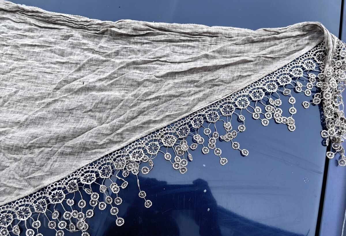 Licitație EȘARFĂ VECHE ȘI BATIC