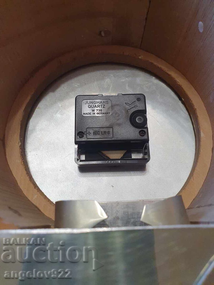 Немски стенен часовник JUNGHANS РАБОТЕЩ - 6 Немски стенен часовник JUNGHANS РАБОТЕЩ - 6