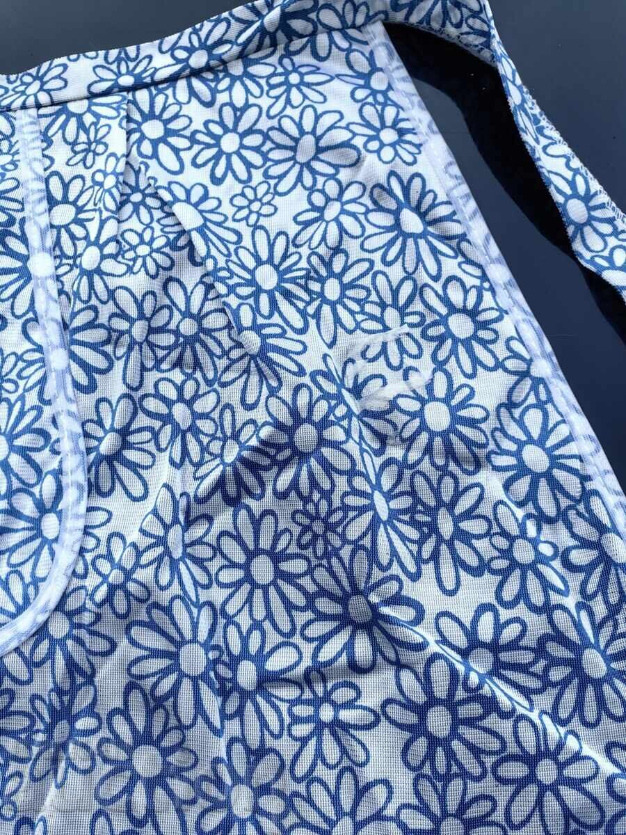 Delivery of UNUSED SOCIAL HOUSEHOLD APRON Delivery of UNUSED SOCIAL HOUSEHOLD APRON