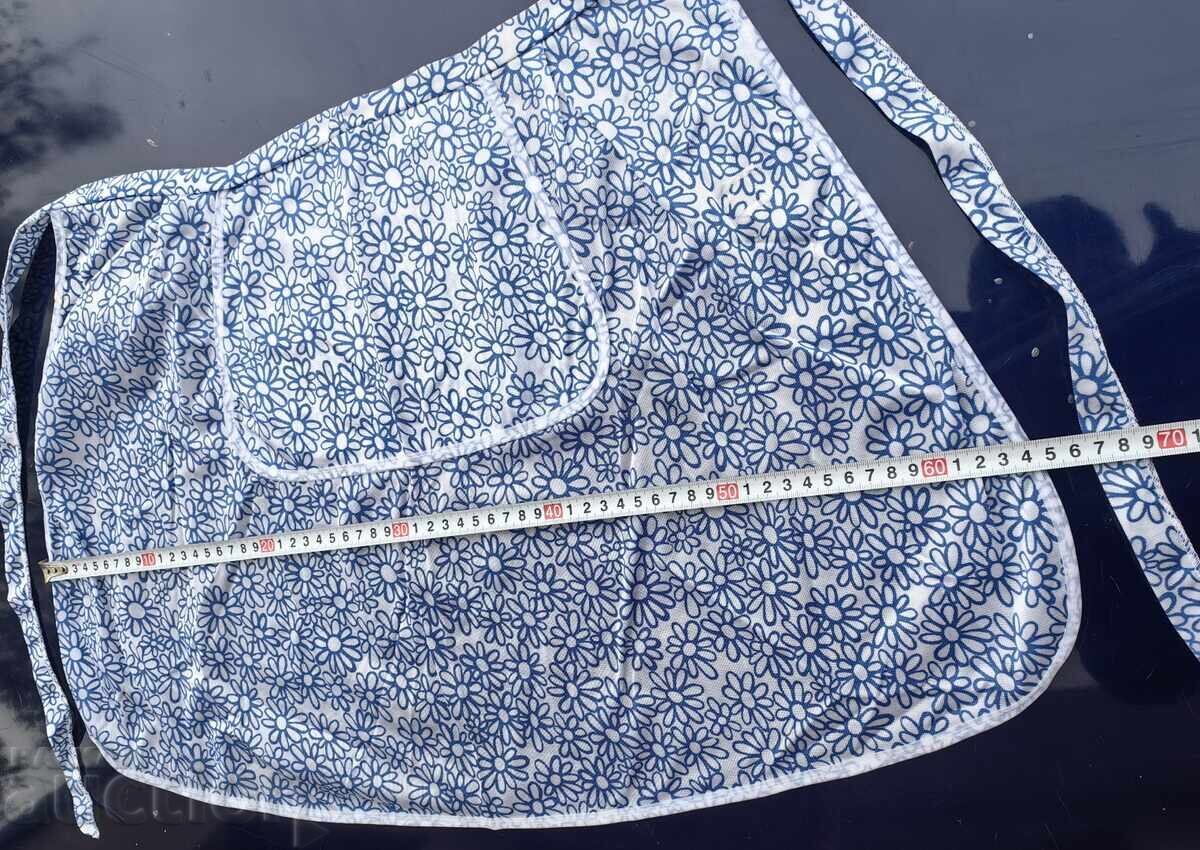 UNUSED SOCIAL HOUSEHOLD APRON - 6 UNUSED SOCIAL HOUSEHOLD APRON - 6