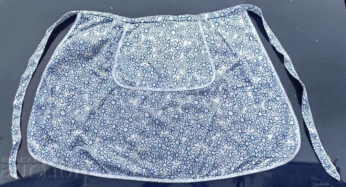 UNUSED SOCIAL HOUSEHOLD APRON UNUSED SOCIAL HOUSEHOLD APRON