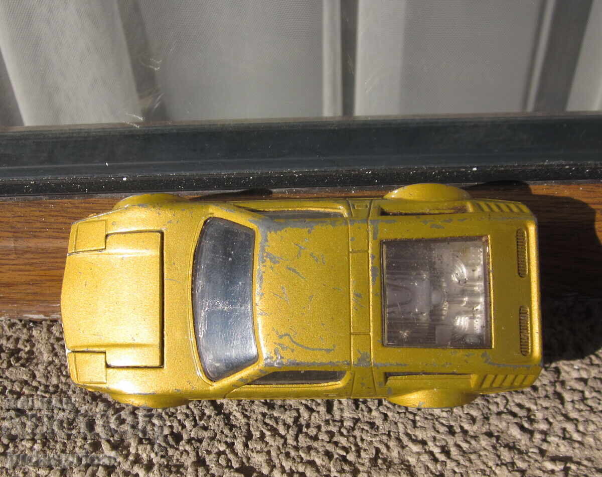 Cărucior bulgăresc Matchbox Maserati Bora Matchbox BULGARIA