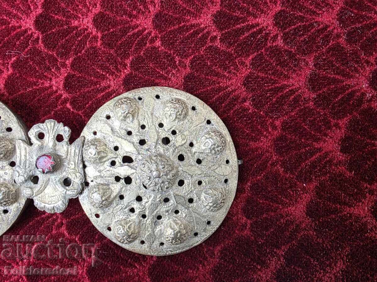 Δημοπρασία Παφτιά για γυναικεία παραδοσιακή φορεσιά από Λέριν/Φλώρινα