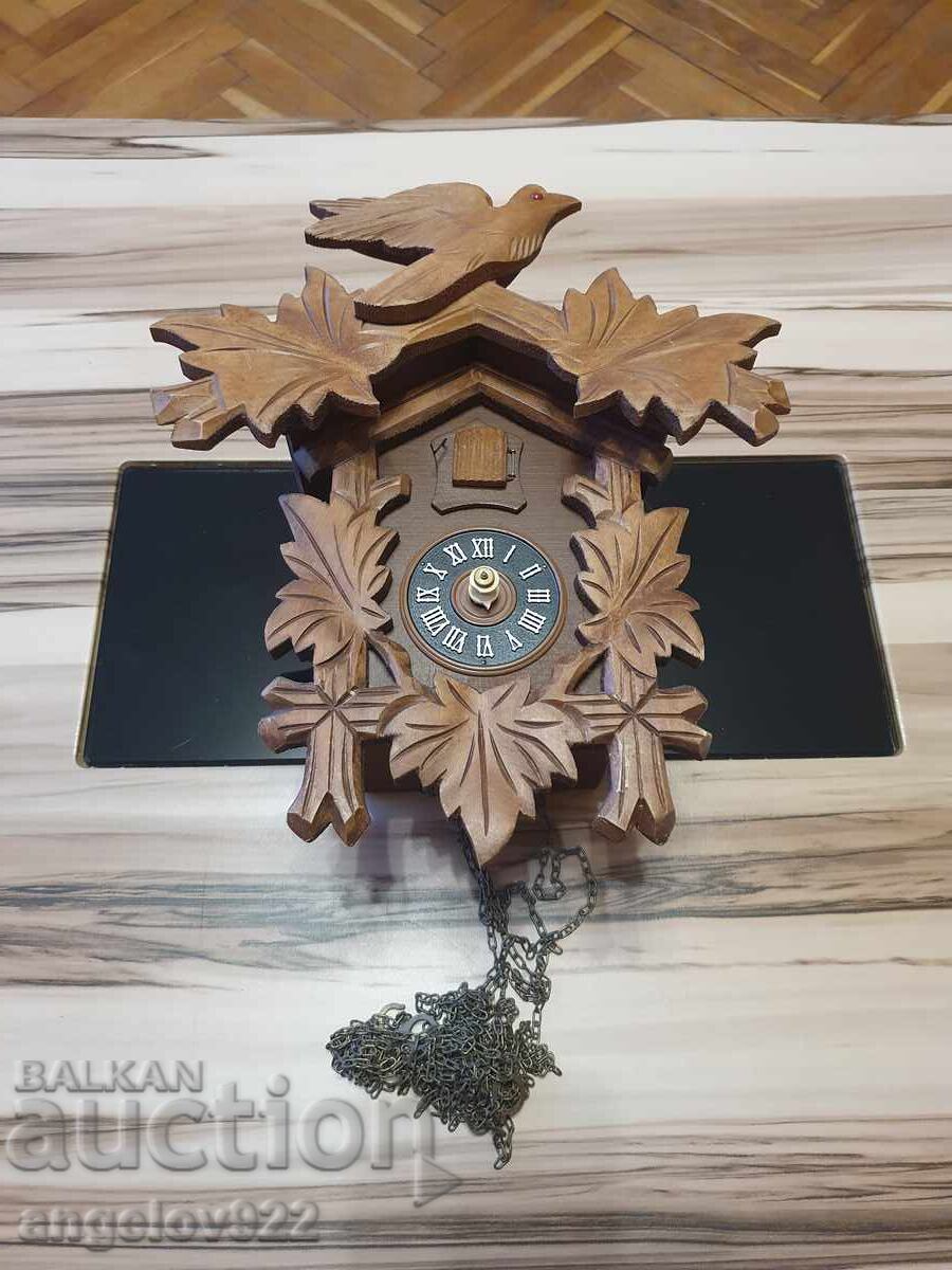 Ceas de perete german cu cuc!!! cu preț € 0.01 | 0.02 BGN Ceas de perete german cu cuc!!! cu preț € 0.01 | 0.02 BGN