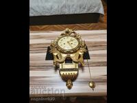 Όμορφο ρολόι τοίχου ΛΕΙΤΟΥΡΓΕΙ