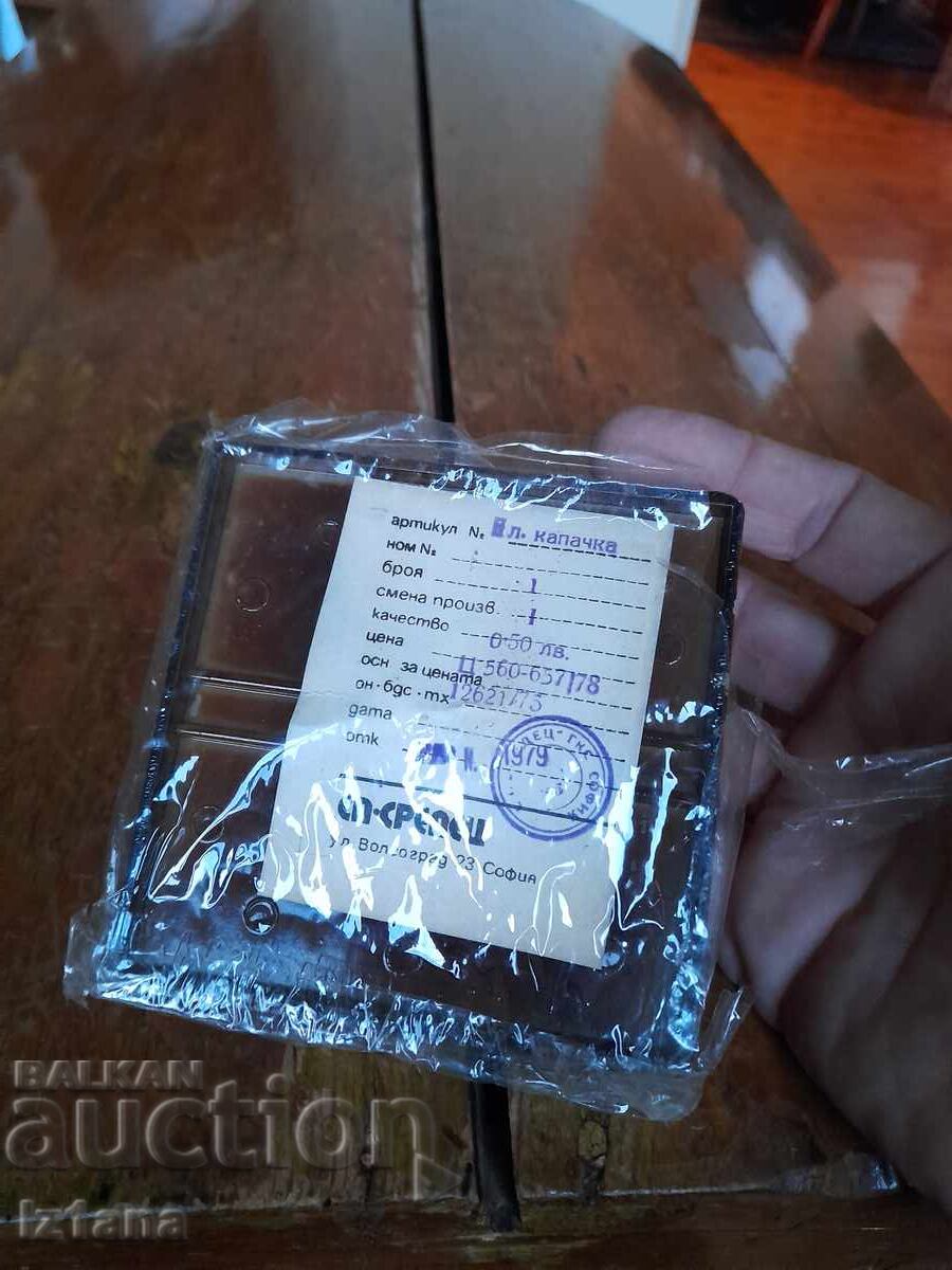 Auction Old electric switch cap Auction Old electric switch cap