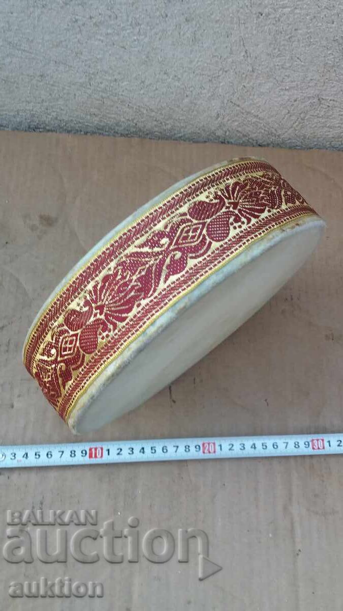 Доставка на МУЗИКАЛЕН ИНСТРУМЕНТ РУСКИ