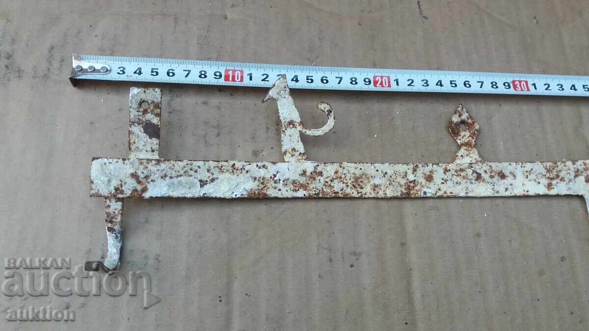 Umeraș din metal vechi - 6