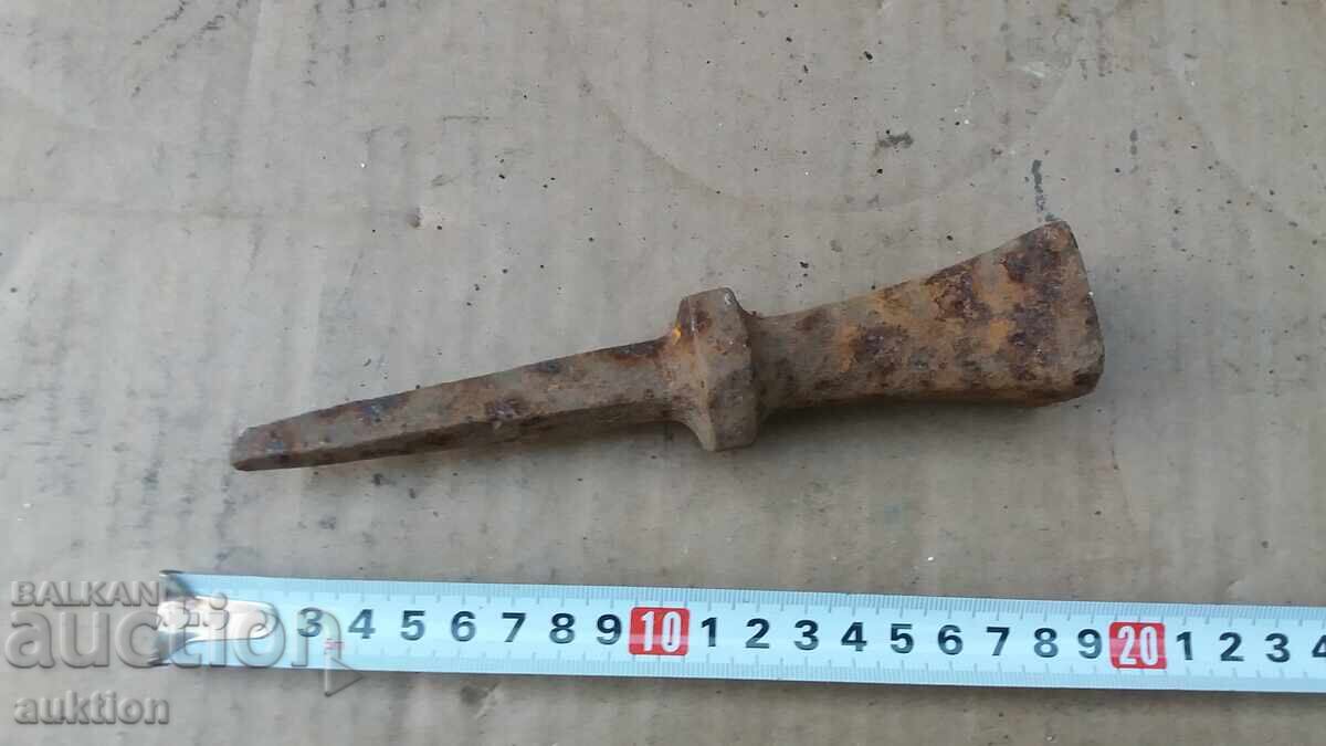 Licitație EXCELENTĂ NICVALĂ MOBILĂ