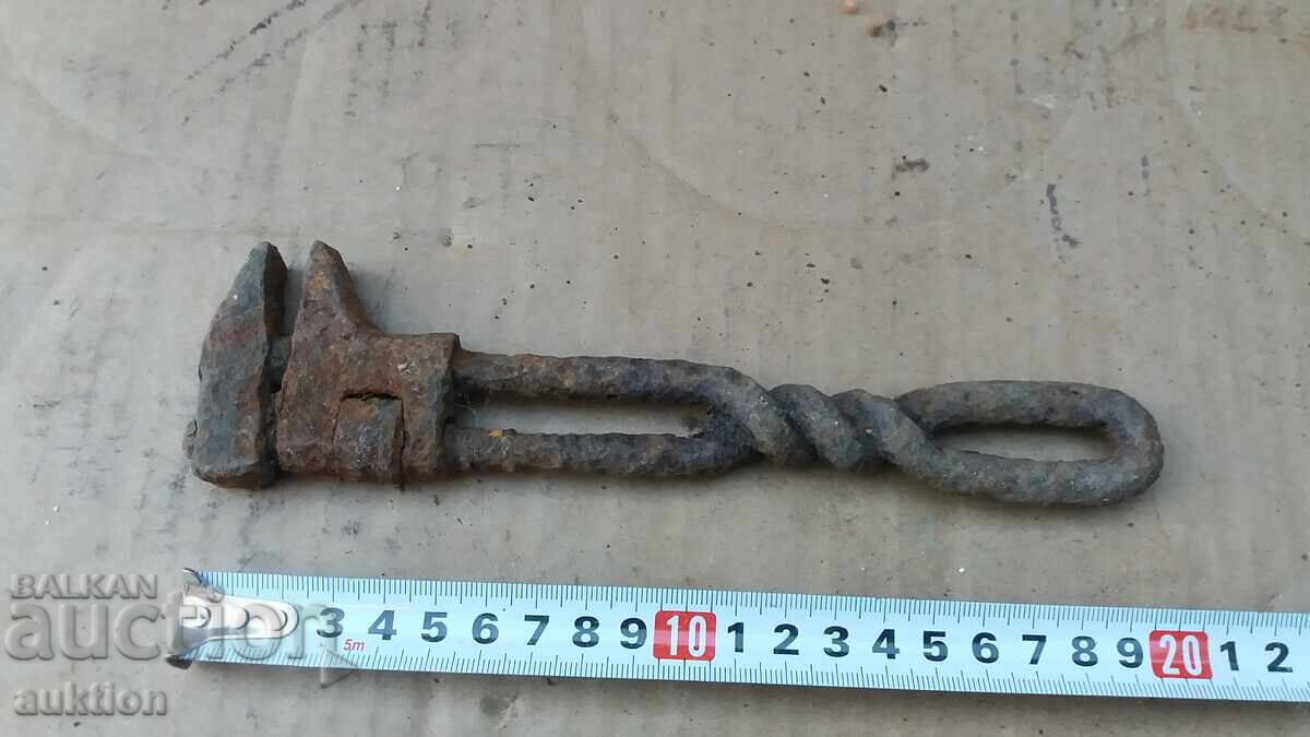 CHEIE FIXĂ VECHE PENTRU REPARAȚII cu preț € 1.53 | 2.99 BGN