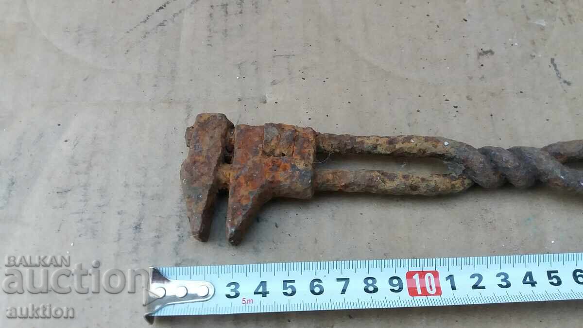 CHEIE FIXĂ VECHE PENTRU REPARAȚII - 5