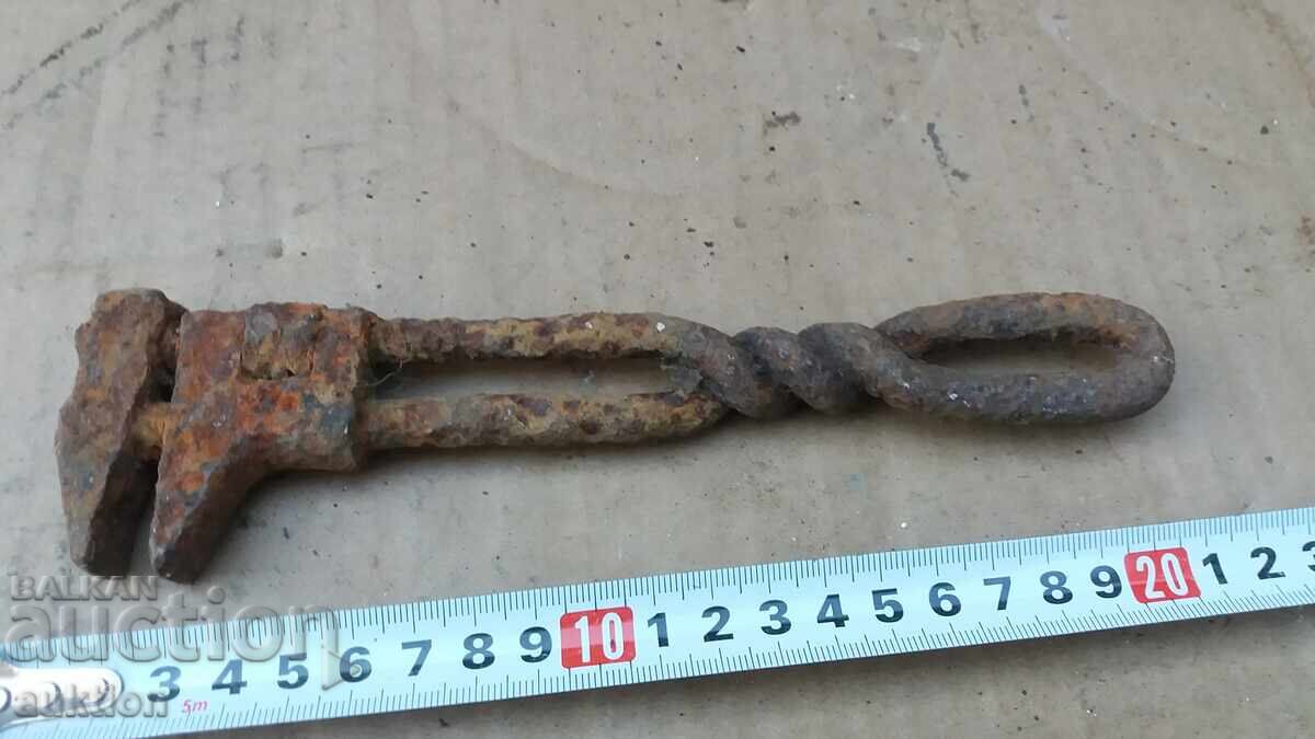 CHEIE FIXĂ VECHE PENTRU REPARAȚII - 6