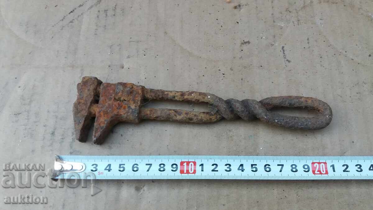 CHEIE FIXĂ VECHE PENTRU REPARAȚII - 7