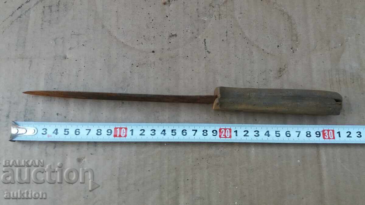 OLD KNIFE - 6 OLD KNIFE - 6