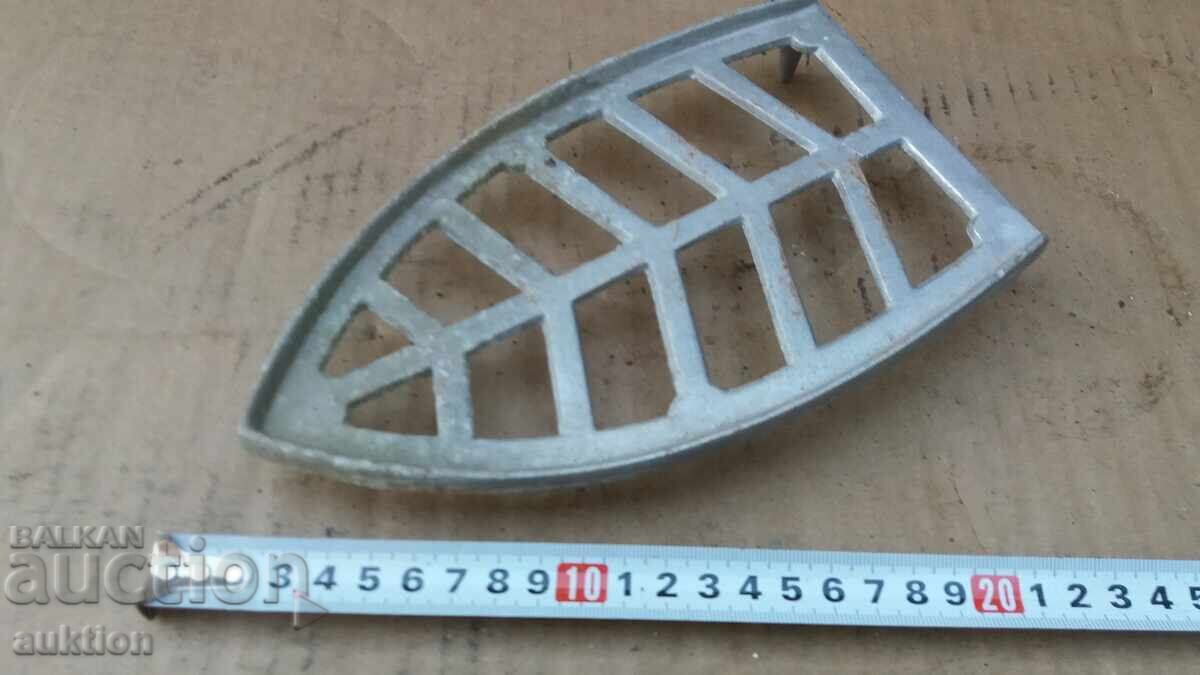 Μεταλλική βάση για σίδερο με τιμή € 3.57 | 6.98 BGN