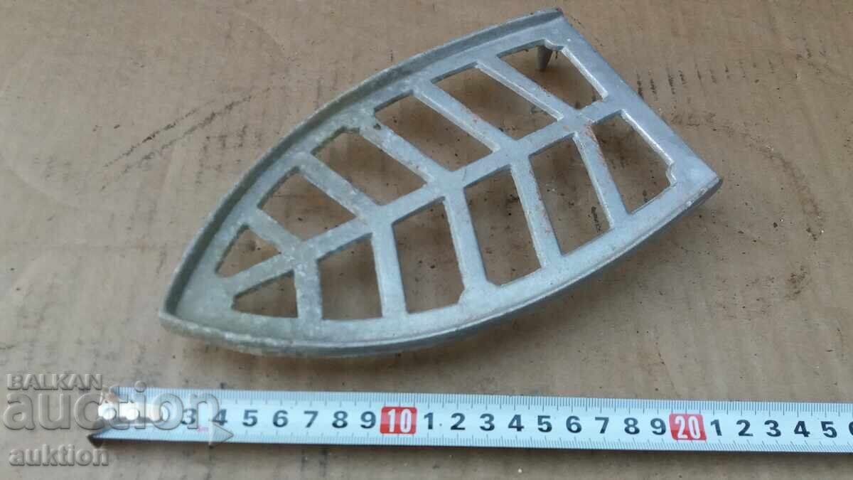 Μεταλλική βάση για σίδερο