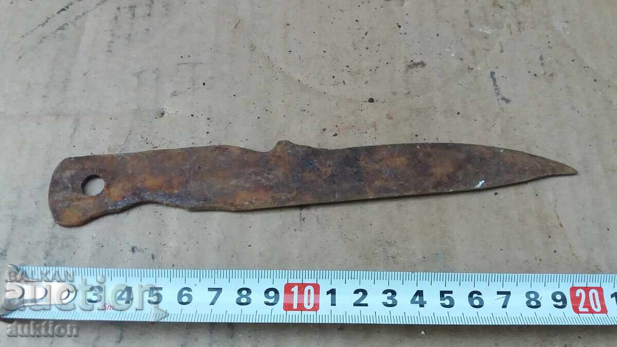 A LITTLE OLD KNIFE - 6 A LITTLE OLD KNIFE - 6