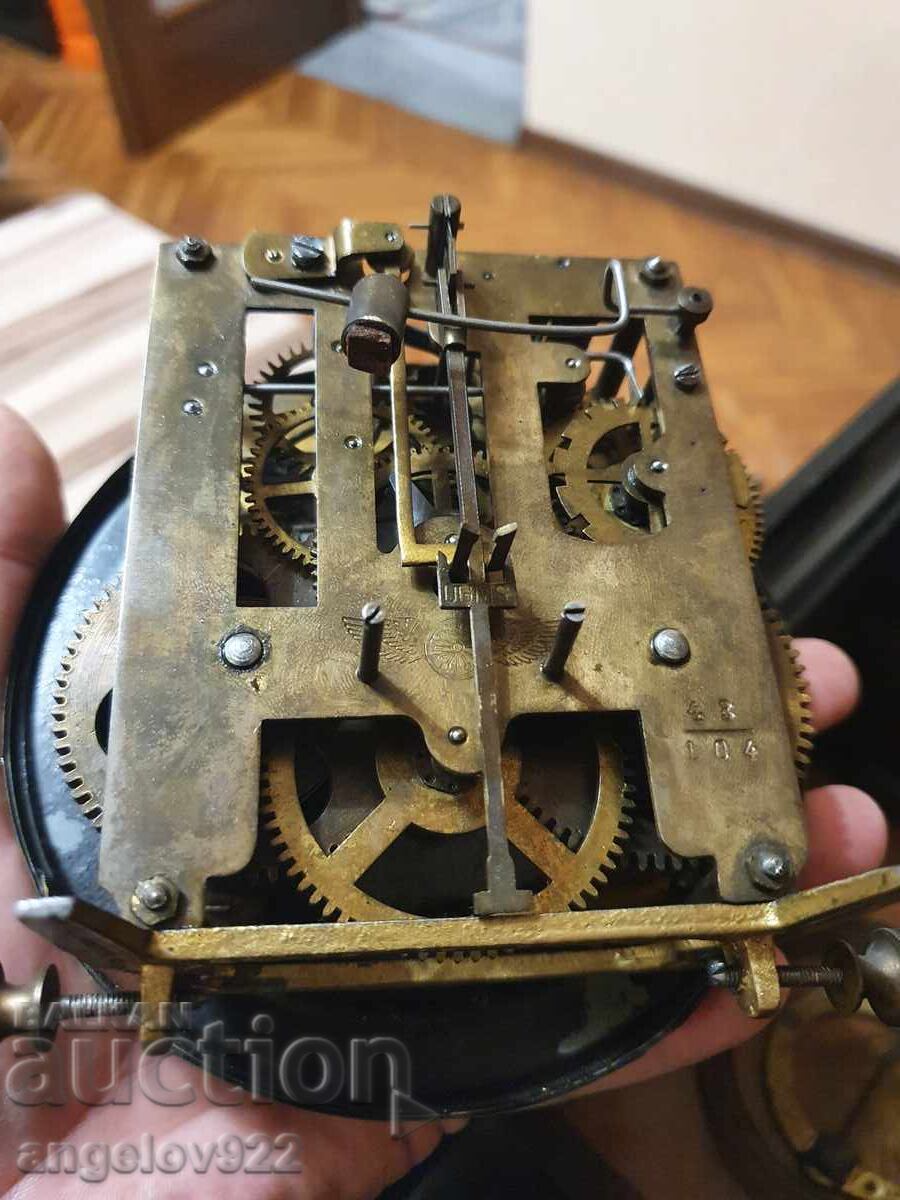 Доставка на Античен Немски стенен часовник DGMS РАБОТЕЩ Доставка на Античен Немски стенен часовник DGMS РАБОТЕЩ