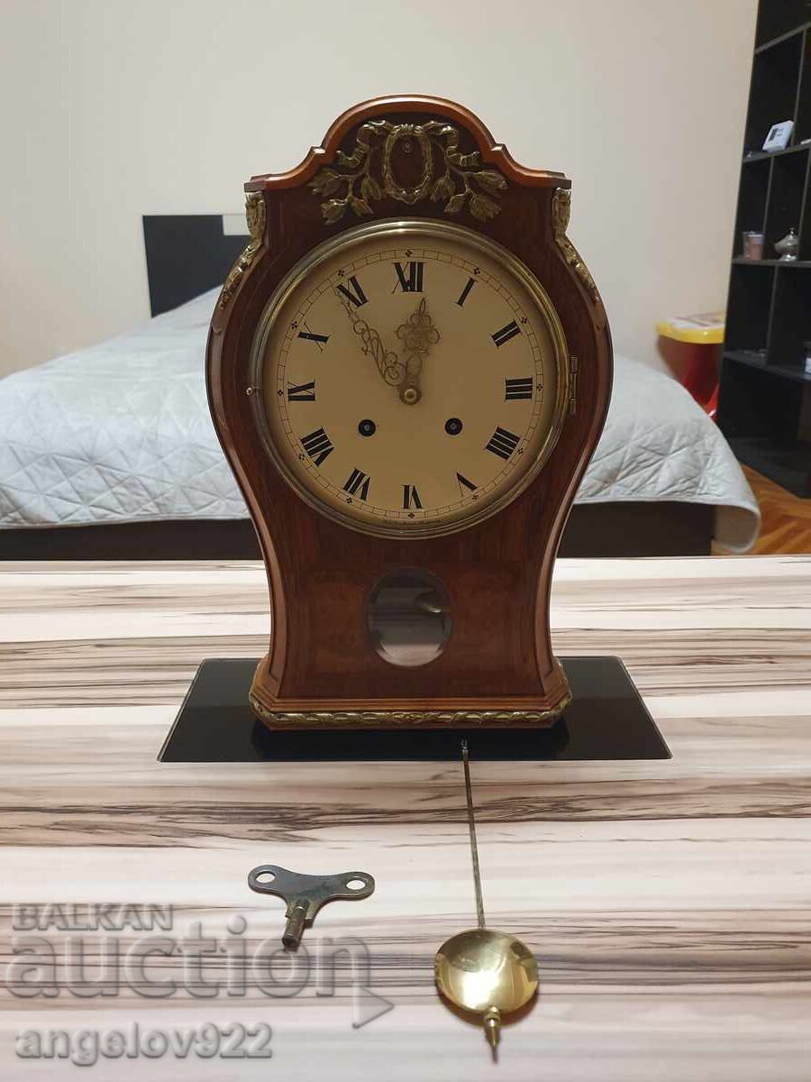 Frumos ceas de masă vintage, FUNCȚIONAL