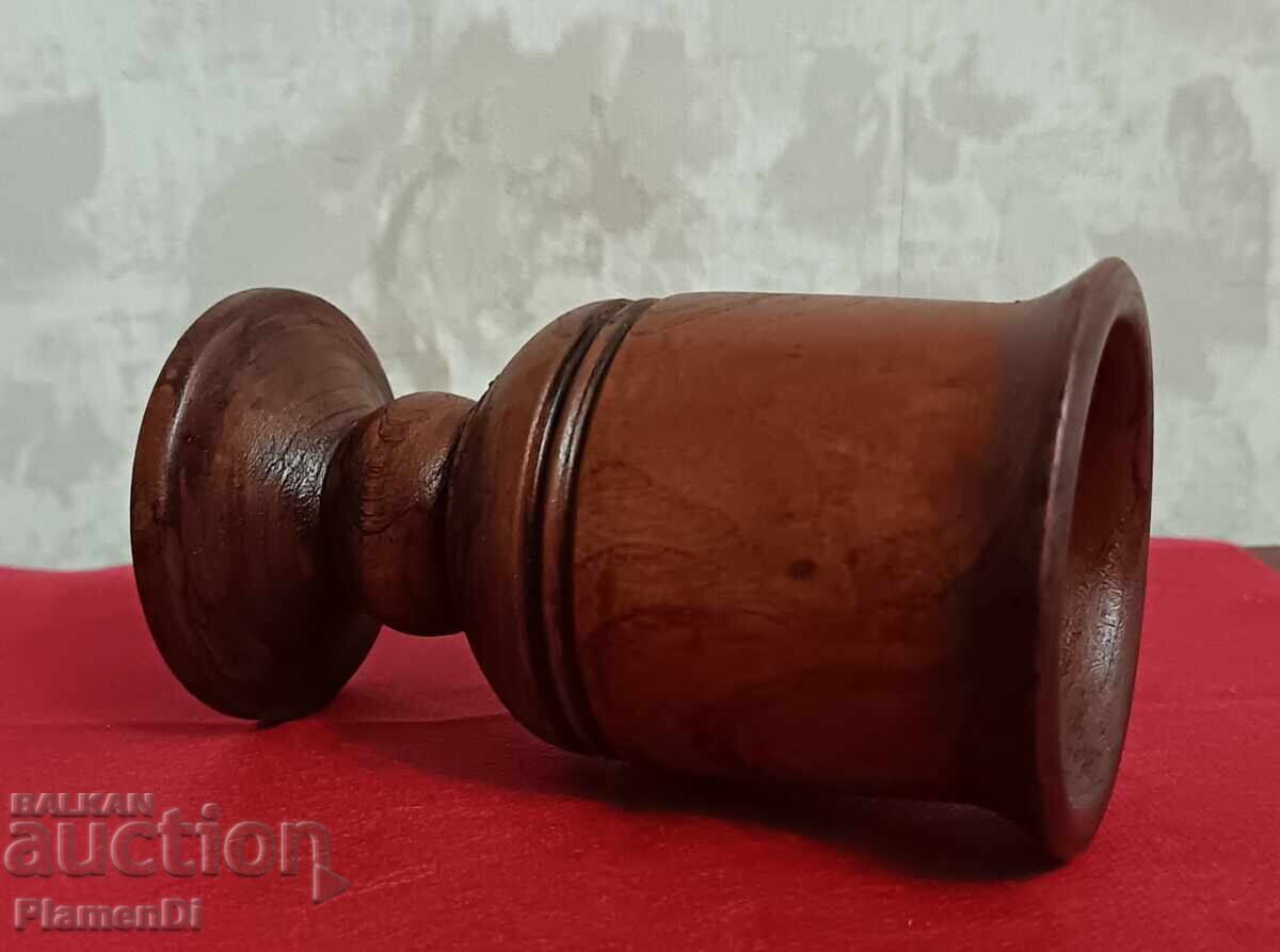 Delivery of Vintage, Retro Wooden Pencil Holder Delivery of Vintage, Retro Wooden Pencil Holder