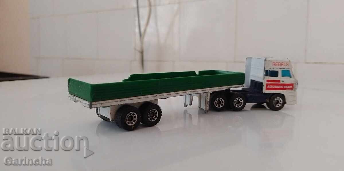 Доставка на Matchbox  1/64