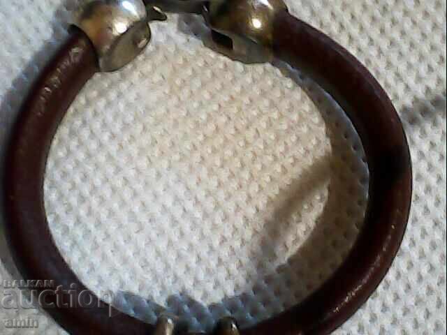 Old beautiful leather bag with silver elements with price € 7.67 | 15.00 BGN Old beautiful leather bag with silver elements with price € 7.67 | 15.00 BGN