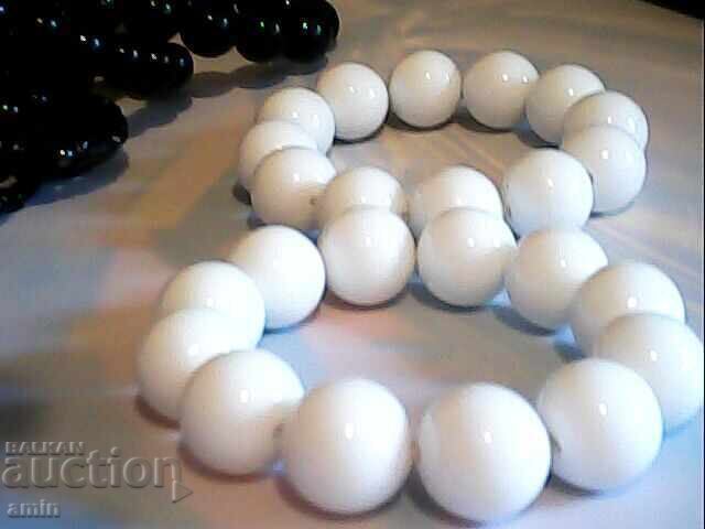 Lot de 14 brățări elastice 2mm 8mm cu preț € 8.00 | 15.65 BGN