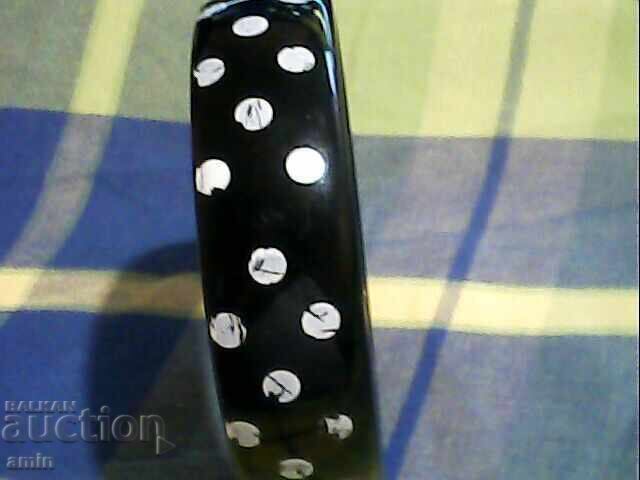 Auction Beautiful amber-like woven bracelet, heavy Auction Beautiful amber-like woven bracelet, heavy