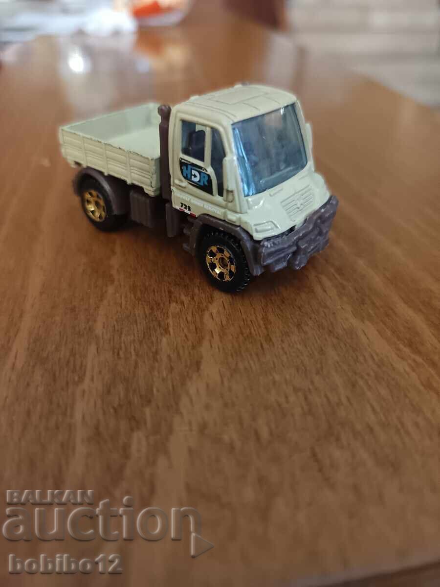 Метално камионче Мерцедес/2006 Matchbox Mercedes Benz Unimog