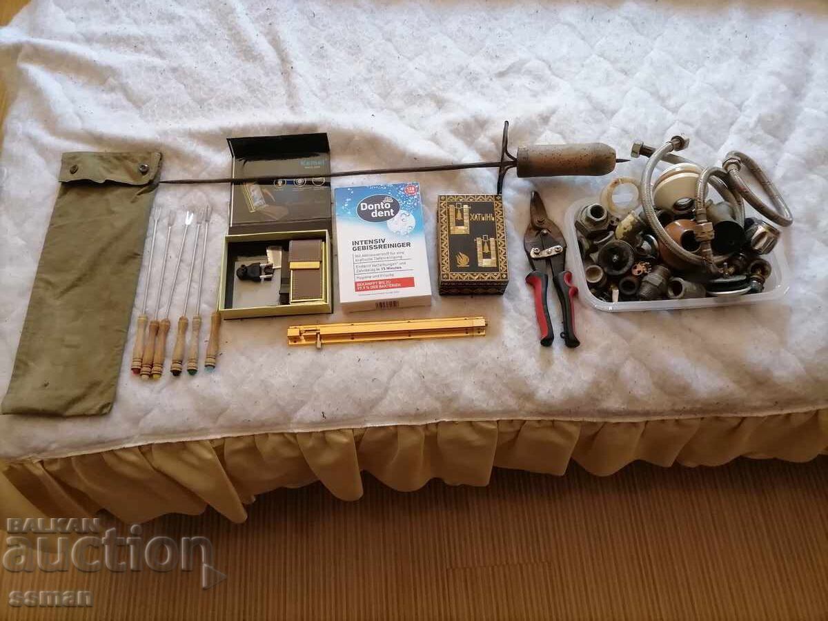 Lot of razor machine, old scissors, and a knife, box, forks Lot of razor machine, old scissors, and a knife, box, forks