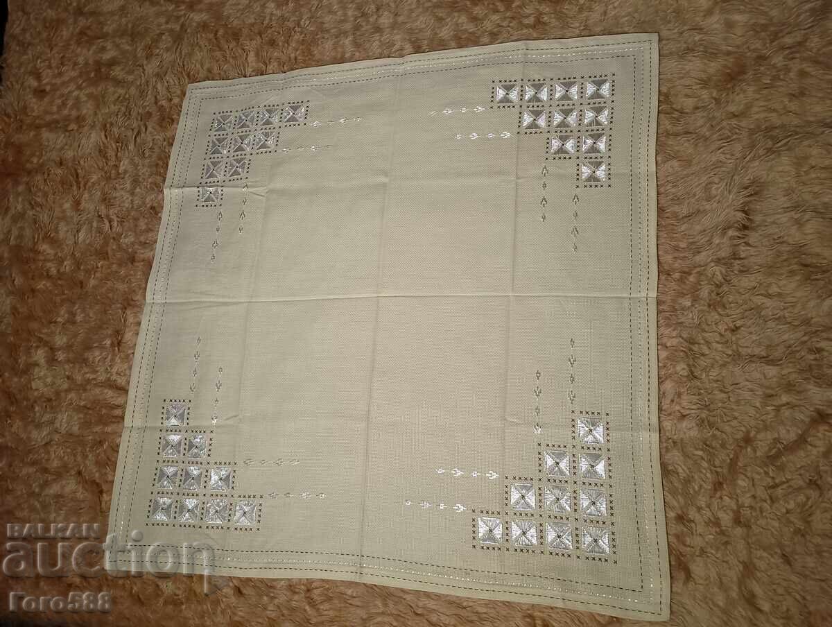 Față de masă mică 22