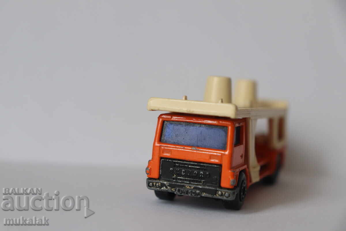 Auction 1/64?? MATCHBOX 1976 CAR MODEL Auction 1/64?? MATCHBOX 1976 CAR MODEL