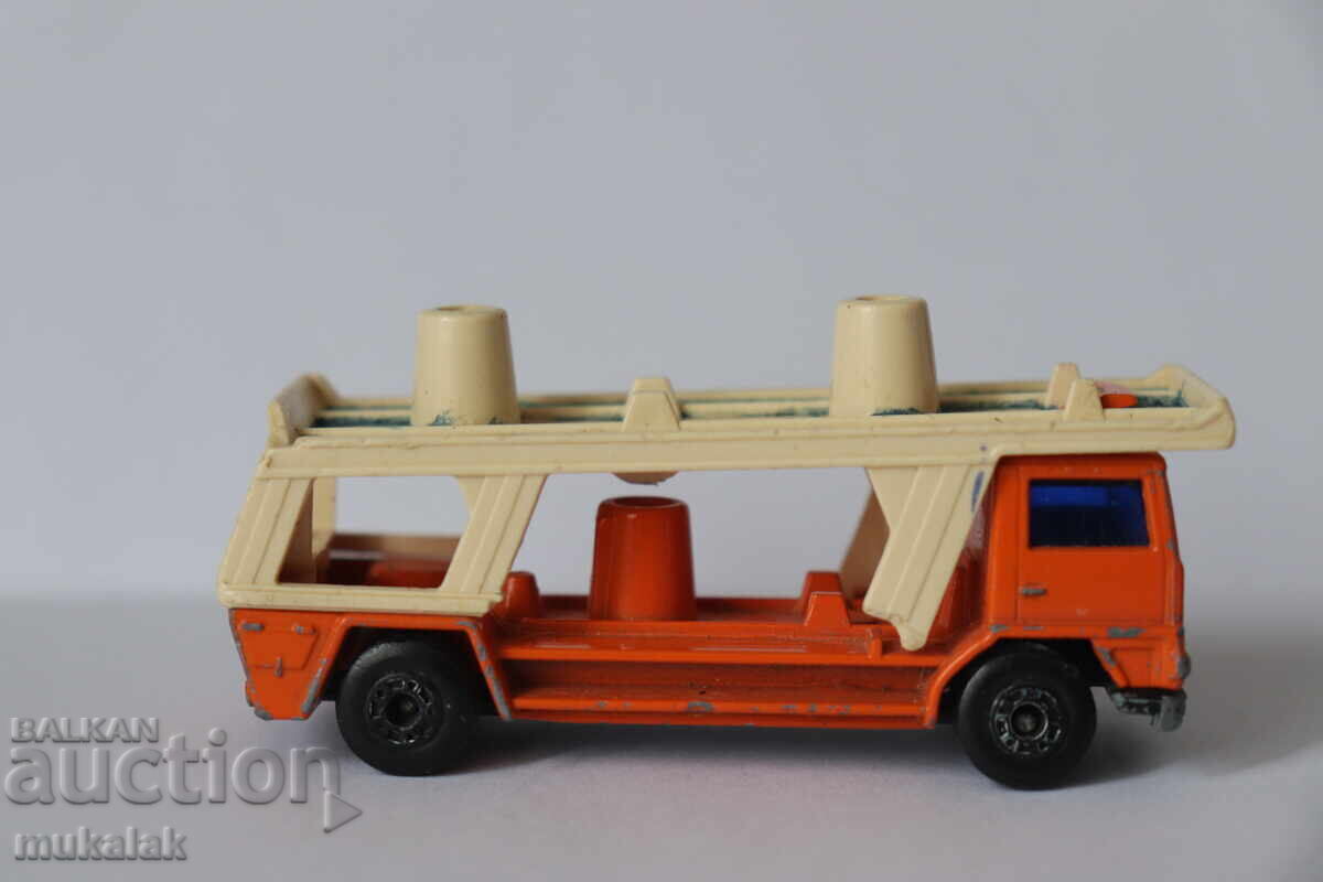 Delivery of 1/64?? MATCHBOX 1976 CAR MODEL Delivery of 1/64?? MATCHBOX 1976 CAR MODEL
