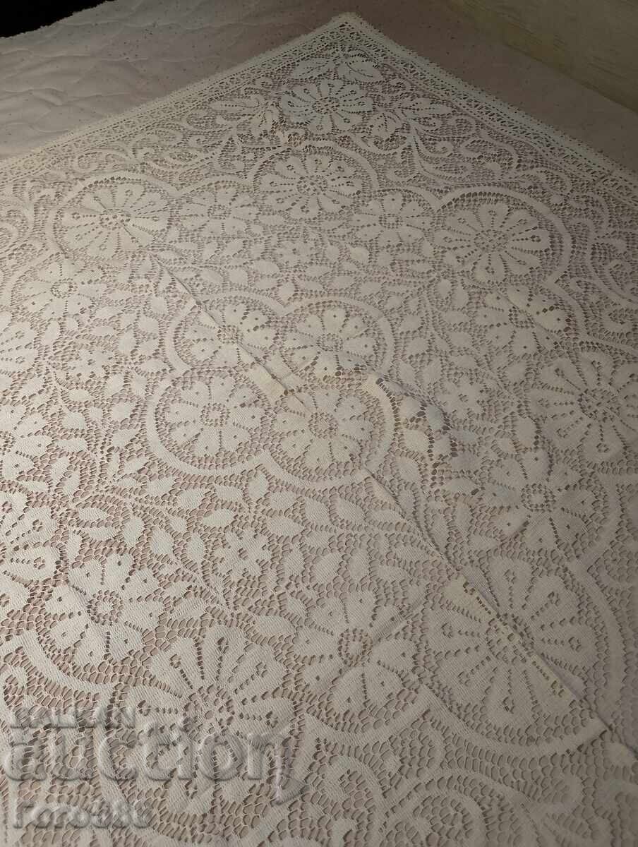 Auction  Lace Tablecloth