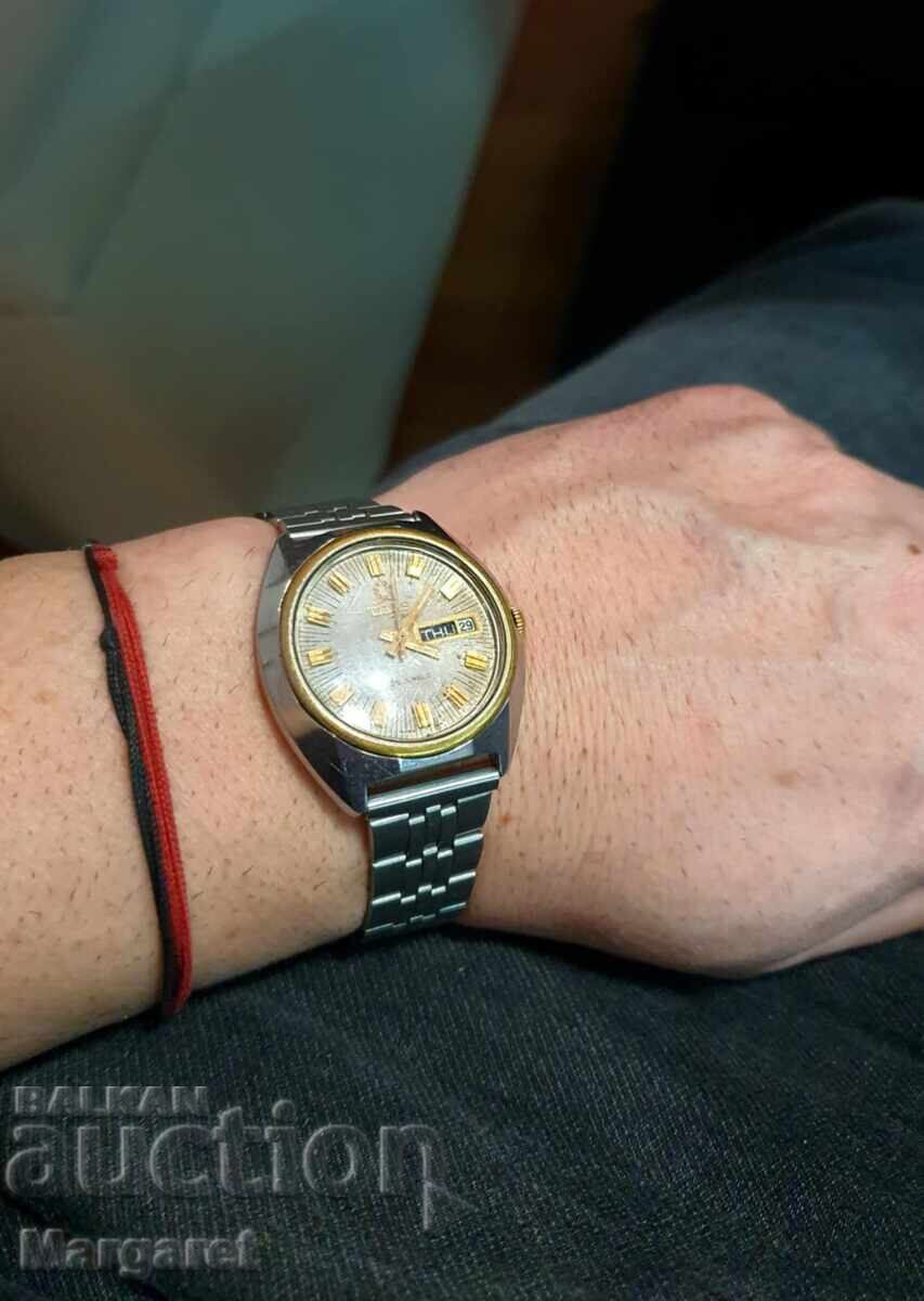 Доставка на Швейцарски часовник Titus Matic