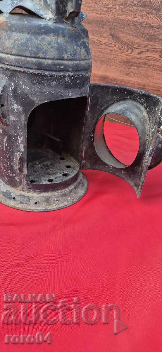 LARGE STAR JEEP FLASHLIGHT - WW II - 5