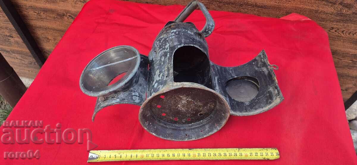 LARGE STAR JEEP FLASHLIGHT - WW II - 7 LARGE STAR JEEP FLASHLIGHT - WW II - 7