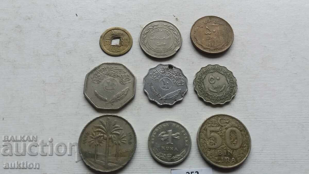 LOT DE 9 MONEDE ARABE cu preț € 3.57 | 6.98 BGN