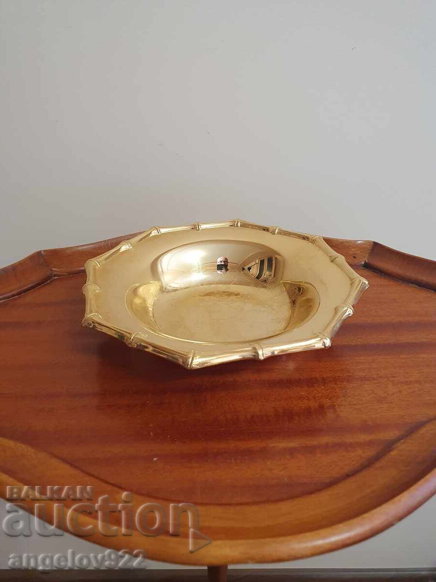 Красива метална бонбониера с 24 каратово златно покритие!!! Красива метална бонбониера с 24 каратово златно покритие!!!