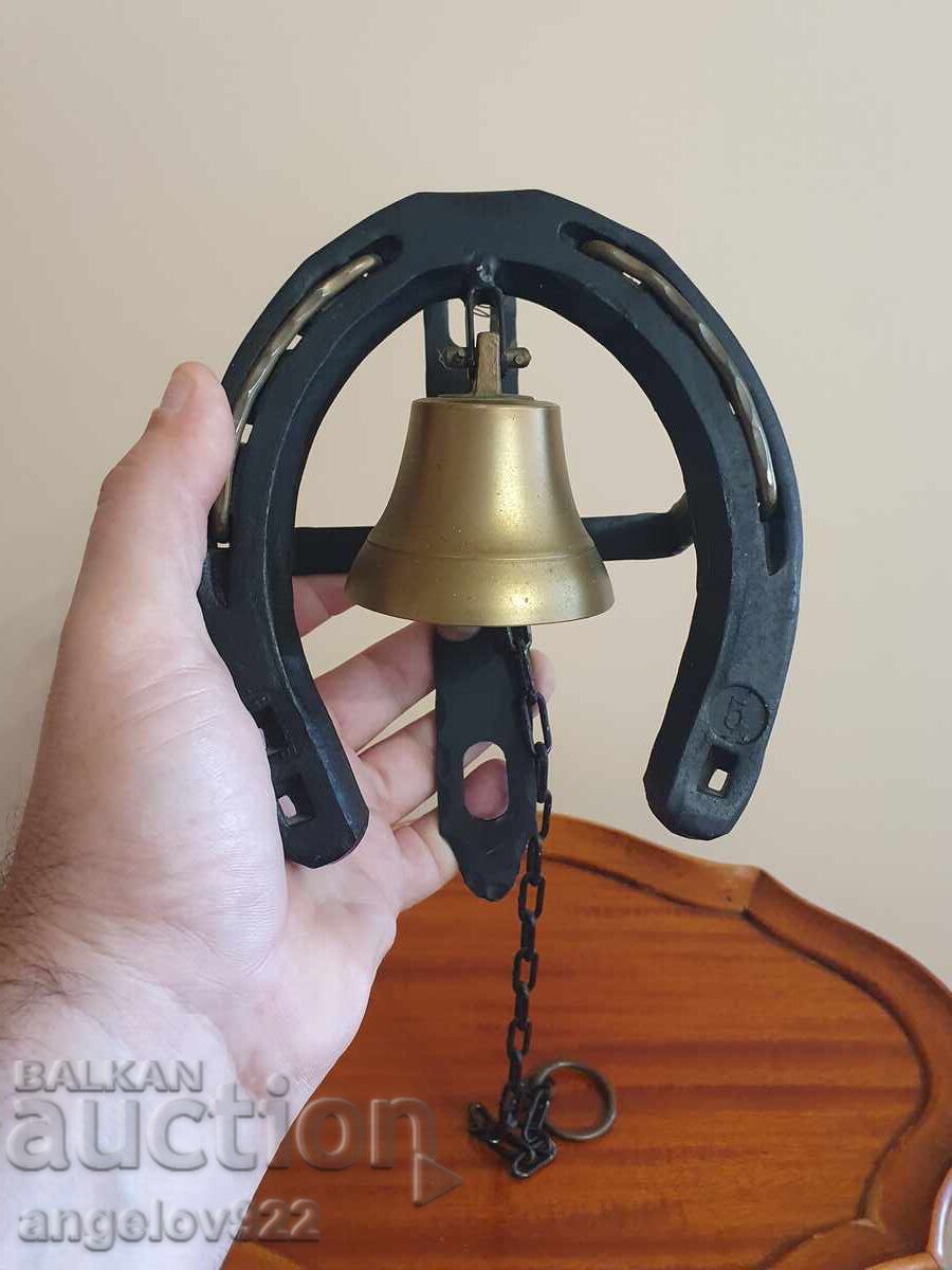 Бронзова камбана подкова звънец!!! с цена € 0.01 | 0.02 лв. Бронзова камбана подкова звънец!!! с цена € 0.01 | 0.02 лв.