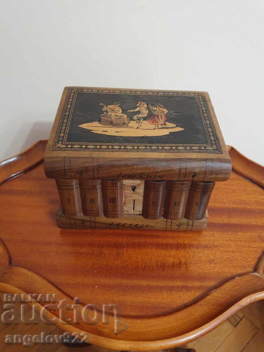 Όμορφο παλιό ξύλινο κουτί κοσμημάτων!!!