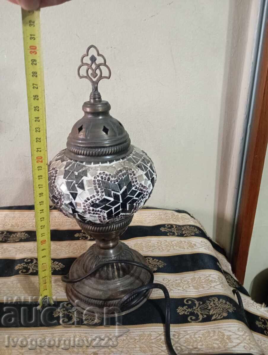 Vintage επιτραπέζιο φωτιστικό με τιμή € 18.92 | 37.00 BGN Vintage επιτραπέζιο φωτιστικό με τιμή € 18.92 | 37.00 BGN