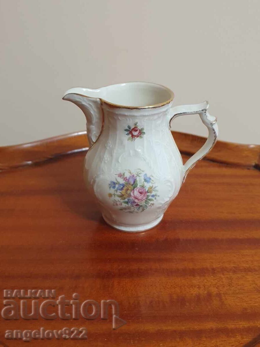 Немска порцеланова латиера ROSENTHAL SANSSOUCI с цена € 2.50 | 4.89 лв. Немска порцеланова латиера ROSENTHAL SANSSOUCI с цена € 2.50 | 4.89 лв.