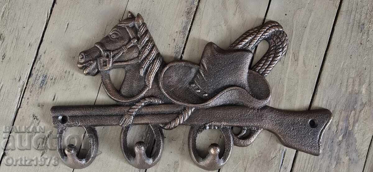 Cowboy cast iron massive hanger