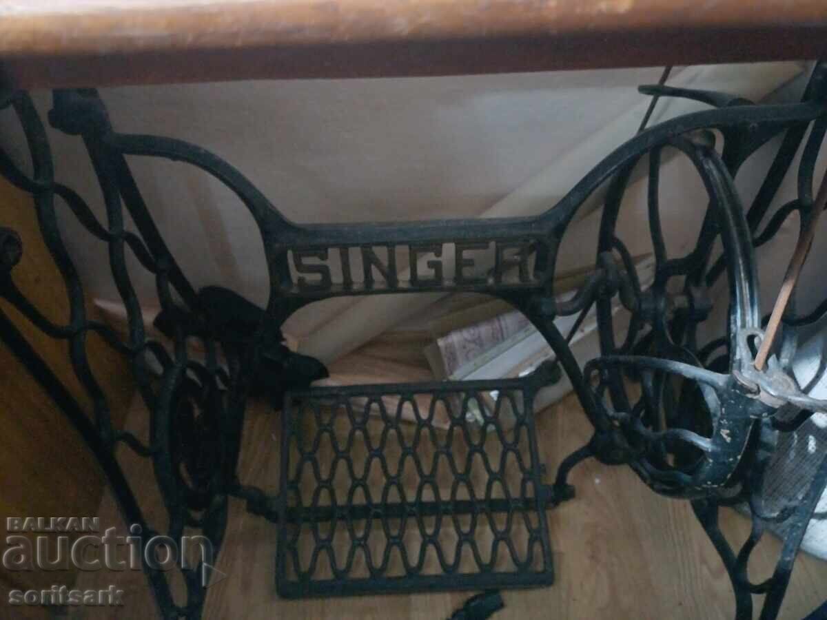 Mașină de cusut Singer din 1927 cu factură originală cu preț € 1022.58 | 2000.00 BGN