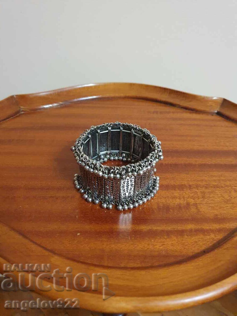 Красива гривна!!!